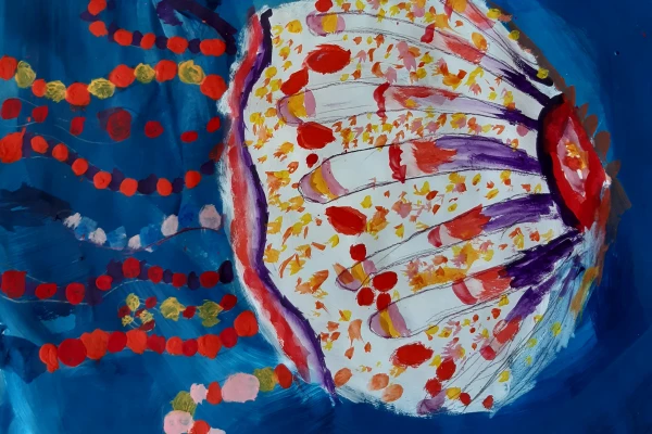 Gemaltes Quallenbild in blau und rot
