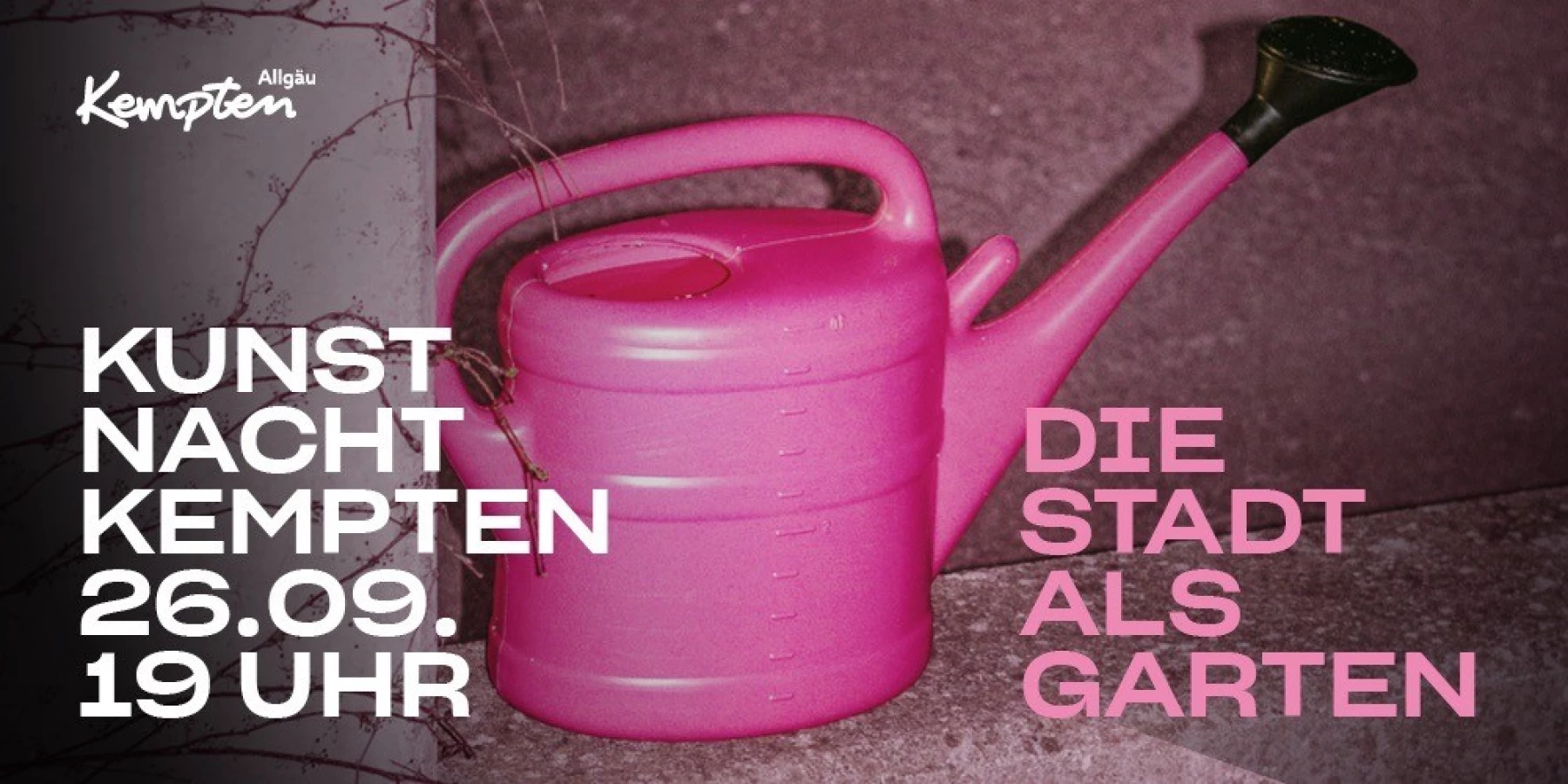 Eine pinke Giesskanne